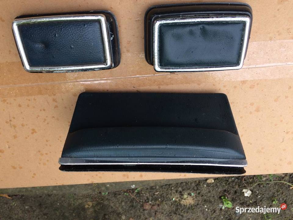 Mercedes W114 Coupe popielniczki