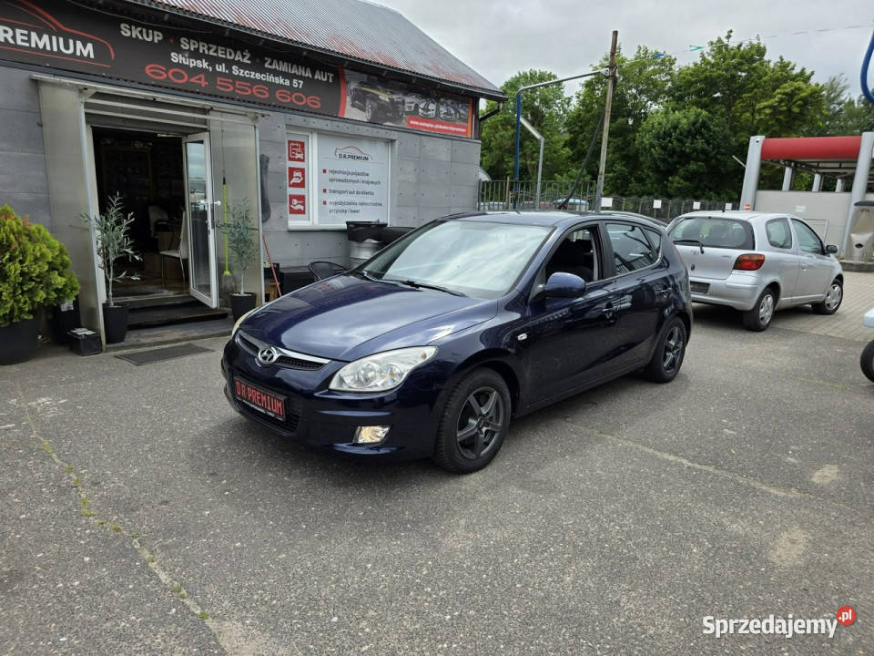 Hyundai i30 16 CRDI 90 Klimatyzacja Grzane lakier metallic Słupsk