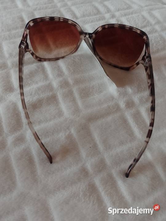 Biznesowe duże okulary przeciwsłoneczne Muchy małopolskie