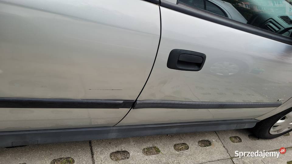 Opel Astra G 14 Twinport Hatchback benzyna 4/5 Astra Reda