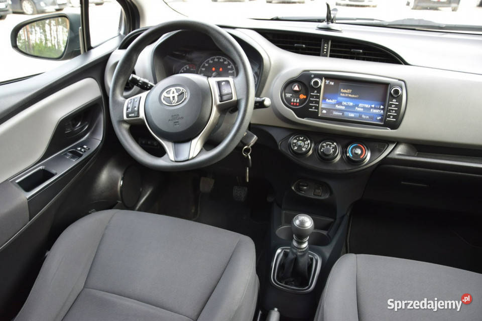 Toyota Yaris 15 VVTie 111 Kamera Serwis czujnik zmierzchu Yaris Ostrów Mazowiecka