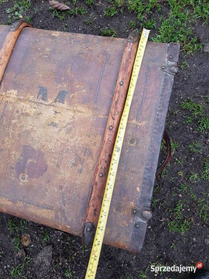 Duży piękny przedwojenny kufer podróżny sprzedam