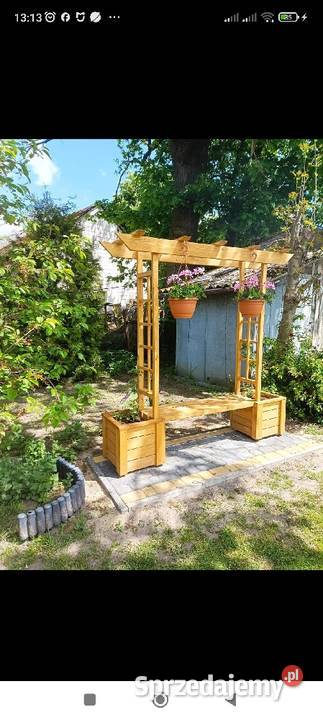 Pergola z donicami i ławeczka Chmielnik
