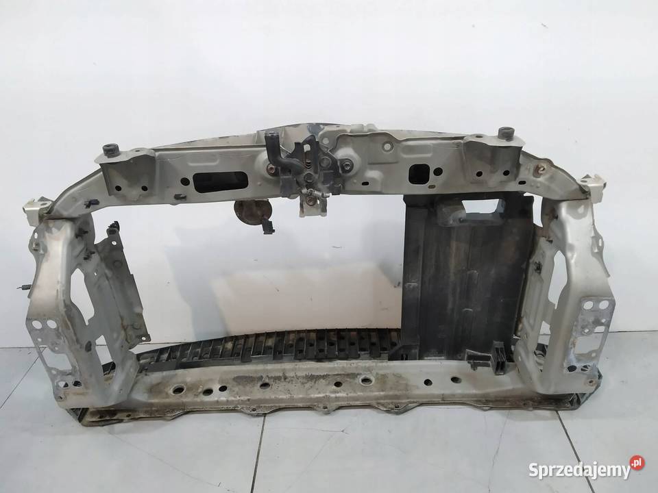 PAS PRZEDNI Toyota Yaris II 20052011 Rok produkcji 2009