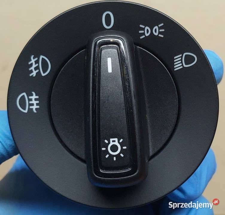 WŁĄCZNIK PRZEŁĄCZNIK ŚWIATEŁ SEAT LEON III 5F osobowe Mielęcin