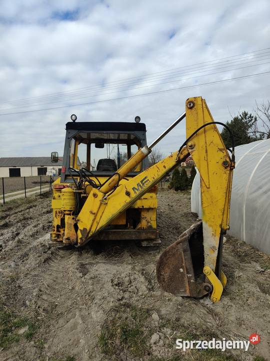 Koparko ładowarka MF50 Koła Koparko ładowarki Piaski