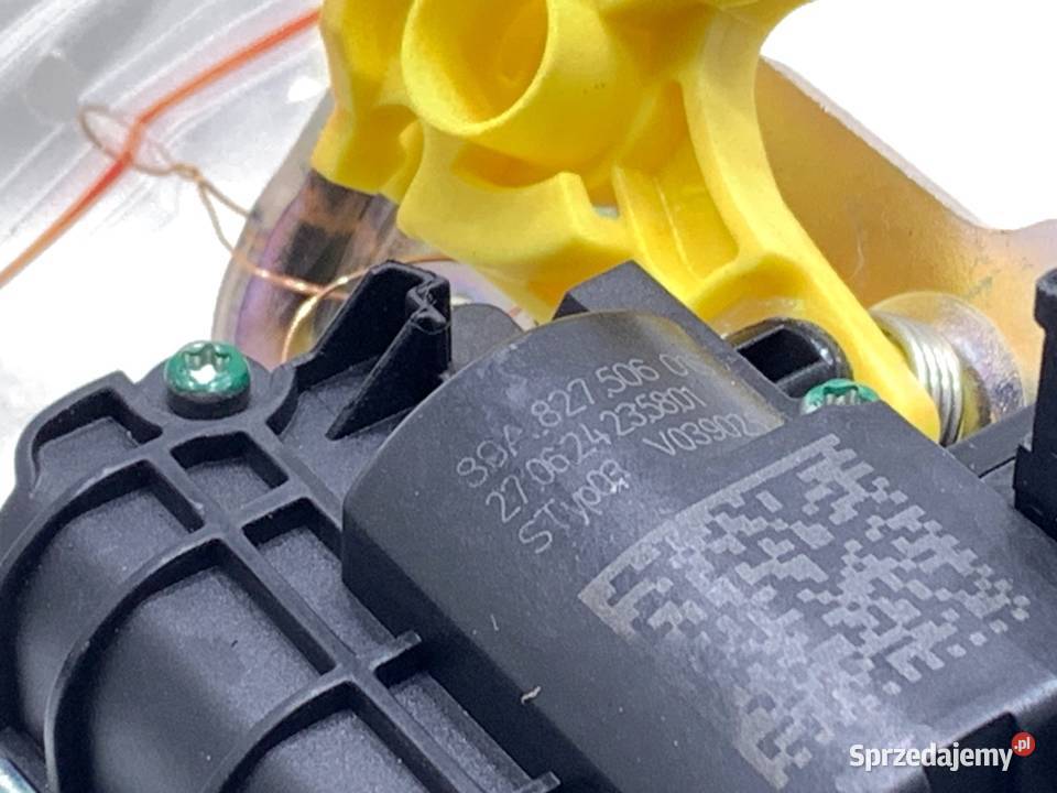 ZAMEK KLAPY TYŁ SKODA 20 TSI Hatchback osobowe podkarpackie