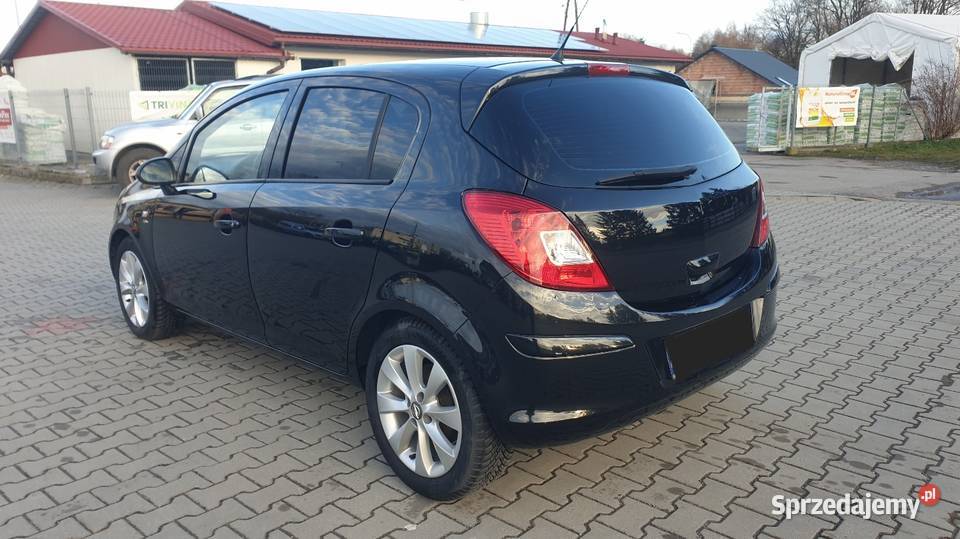 Opel Corsa FL12 MPI Activesprowadzony wielofunkcyjna kierownica sprzedam