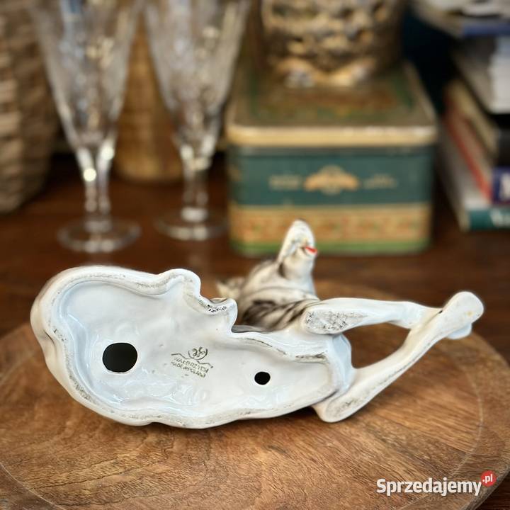 Figurka psa porcelana Wałbrzych PRL Myszków sprzedam