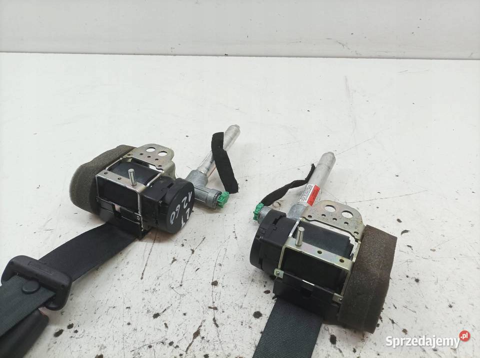 PAS BEZPIECZEŃSTWA PRAWY LEWY TYŁ KPL NAPINACZ Rok produkcji 2012