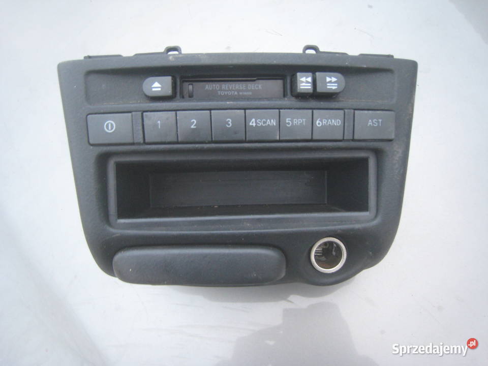 Radio radioodbiornik Toyota Yaris I kaseta