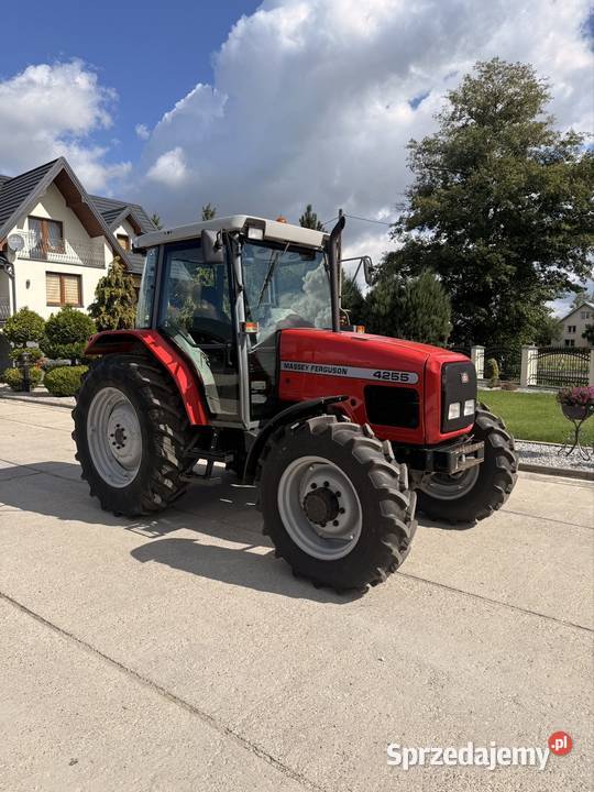 Ciągnik rolniczy Massey Ferguson 4255 swieżo Łowicz