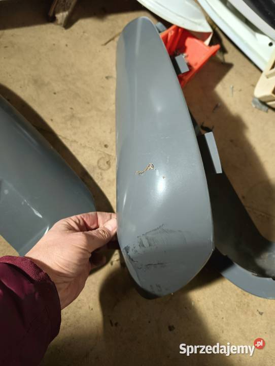 Narożniki tył przyczepa kempingowa Knaus Sport Odrowążek sprzedam