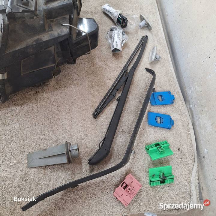 Lampa przednia lewa Audi A6c5 z 1999r Piaseczno sprzedam