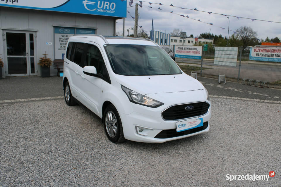 Ford Tourneo Connect Titanium 120HP Panorama