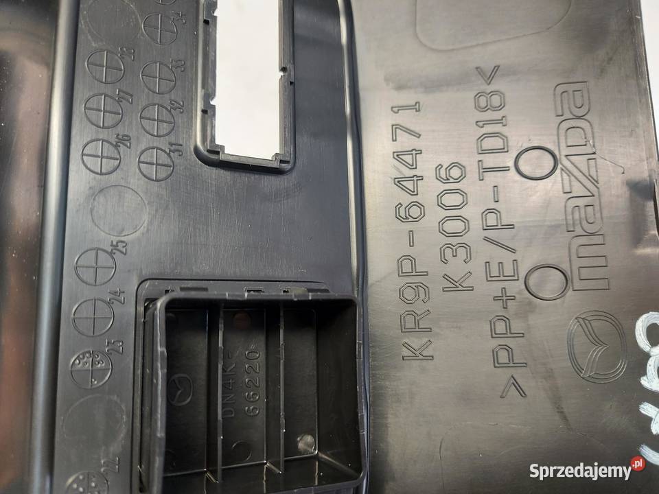 Mazda CX60 2023 kratka nawiewu tunelu tył Kratki nawiewu sprzedam