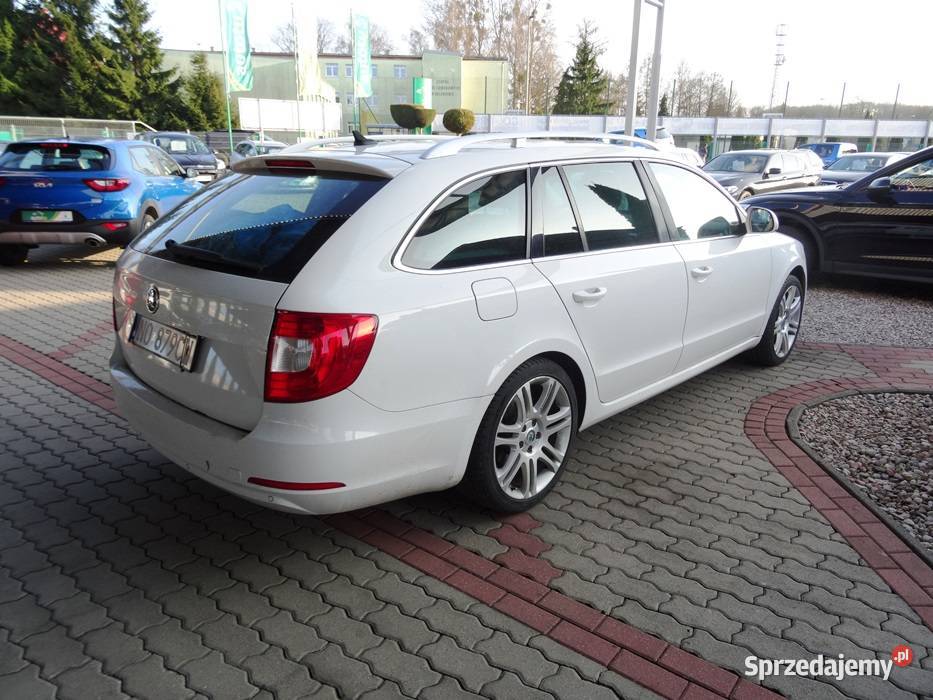 SKODA SUPERB TDI DSG isofix