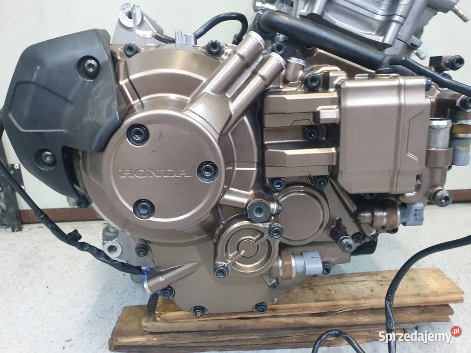 Honda CRF 1000 automat silnik głowica dekiel Motoryzacja Grońsko