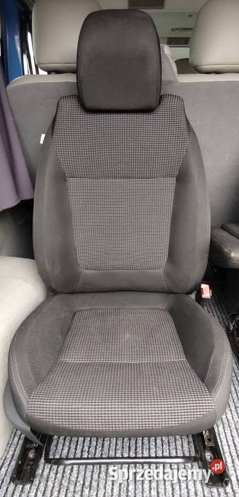 Fotele z podłokietnikami Peugeot 5008 110000km Rumia sprzedam