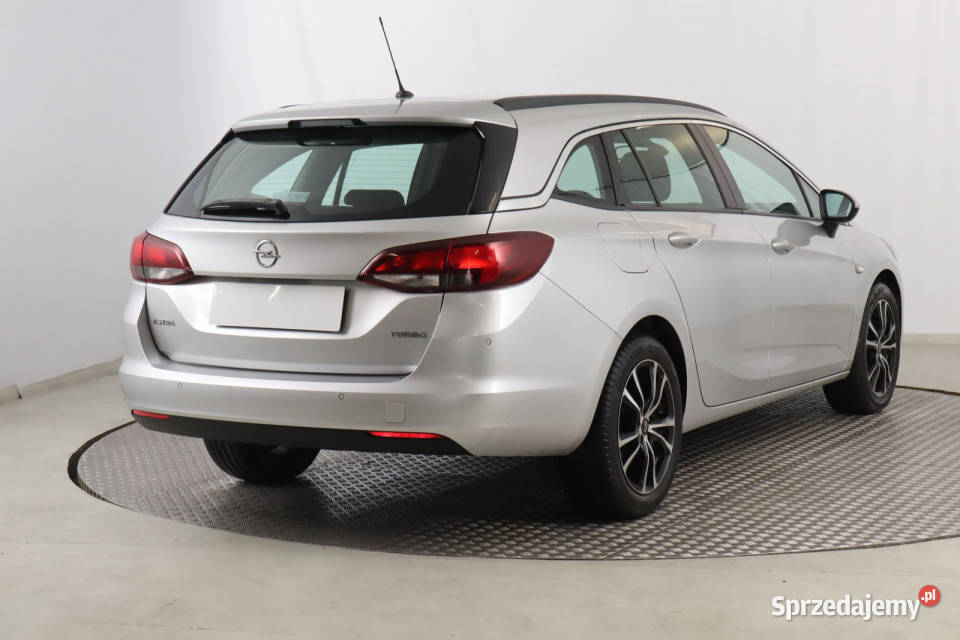 Opel Astra 14 T Zabrze