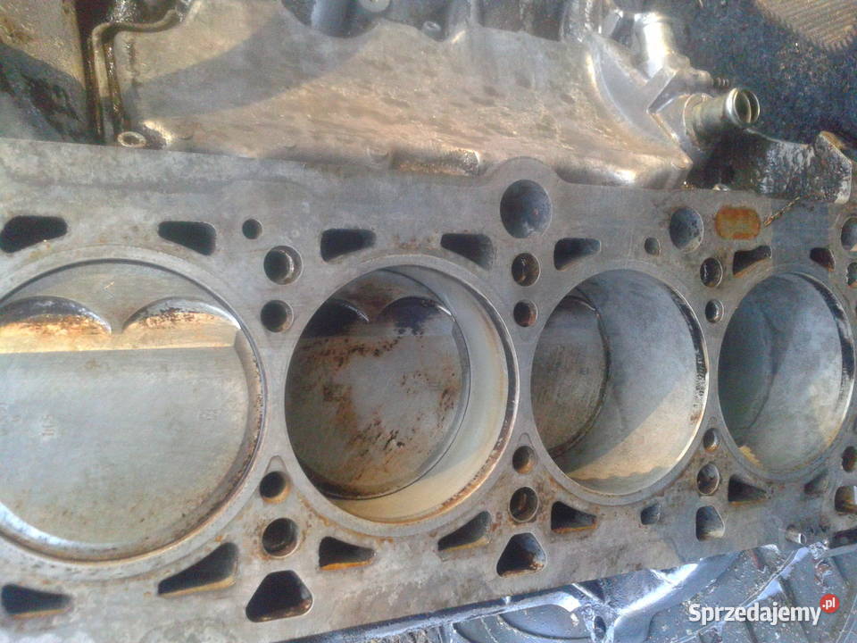 audi a8 d2 37 v8 głowica lewa z korkiem Przemyśl sprzedam