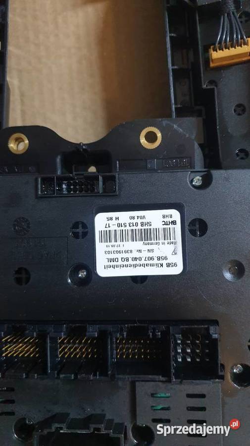 2020 Porsche Macan 95B Przyciski multifunkcyjne Nowiny