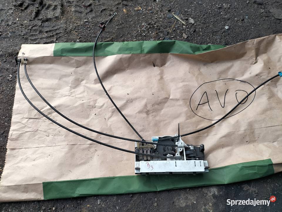 AUDI 80 B3 80B3 NAKŁADKA NA PANEL NAWIEWU LINKA osobowe lubelskie Kamień-Kolonia