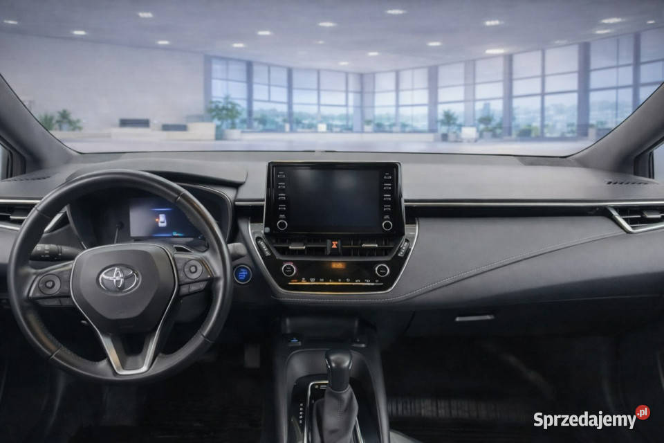 Toyota Corolla 2122 Salon Polska 18 HYBRID 1wł z Białystok sprzedam