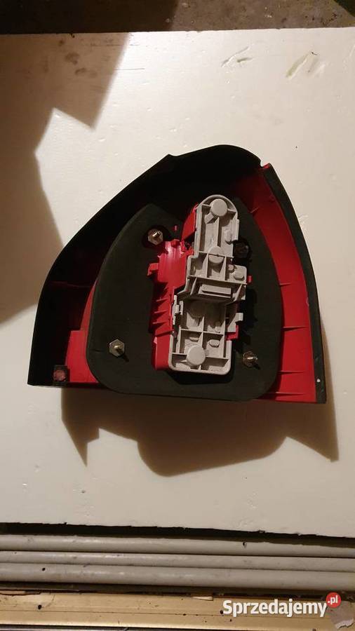 LAMPA TYLNA AUDI A3 LIFT 8L0945095B