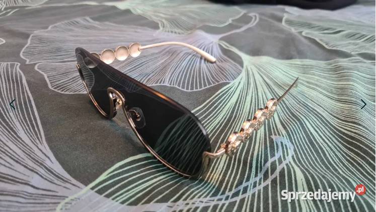Okulary przeciwsłoneczne VERSACE Model Przemyśl