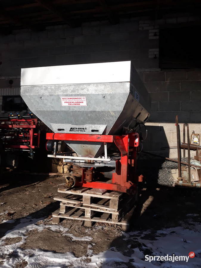 Rozsiewacz nawozu ABRA 2 MAXI 1700 l Nawożenie Płock