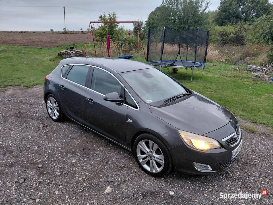 Astra j Skóry Navi