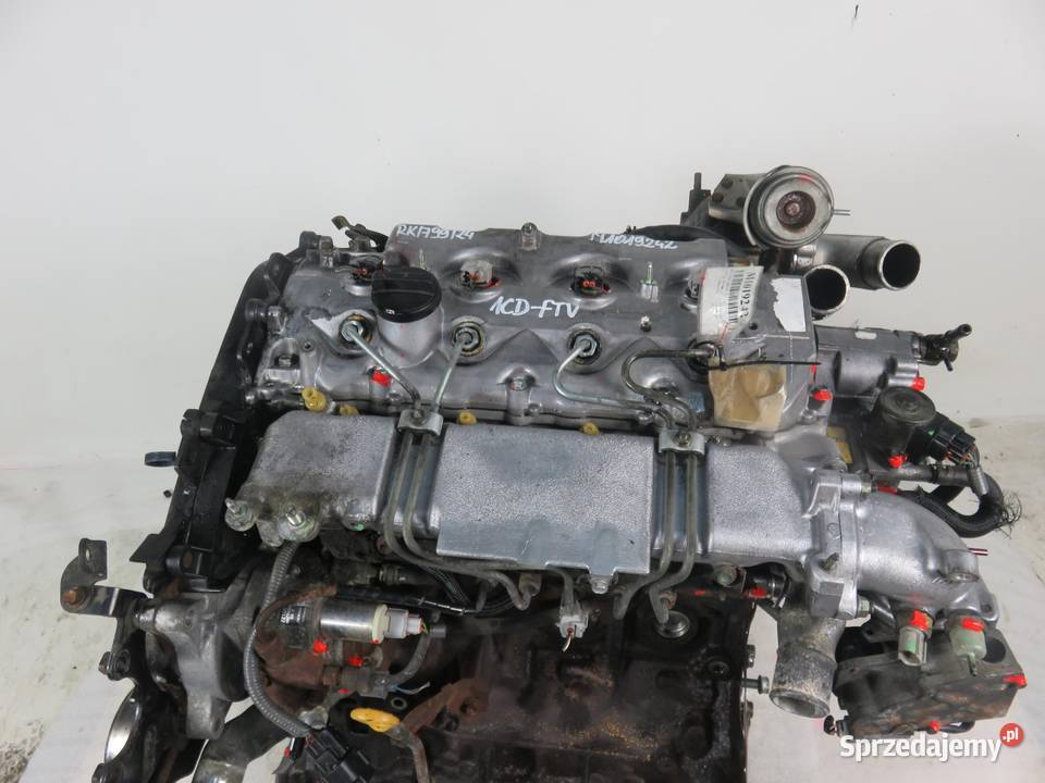 SILNIK TOYOTA AVENSIS II T25 20 DCAT 1CDFTV