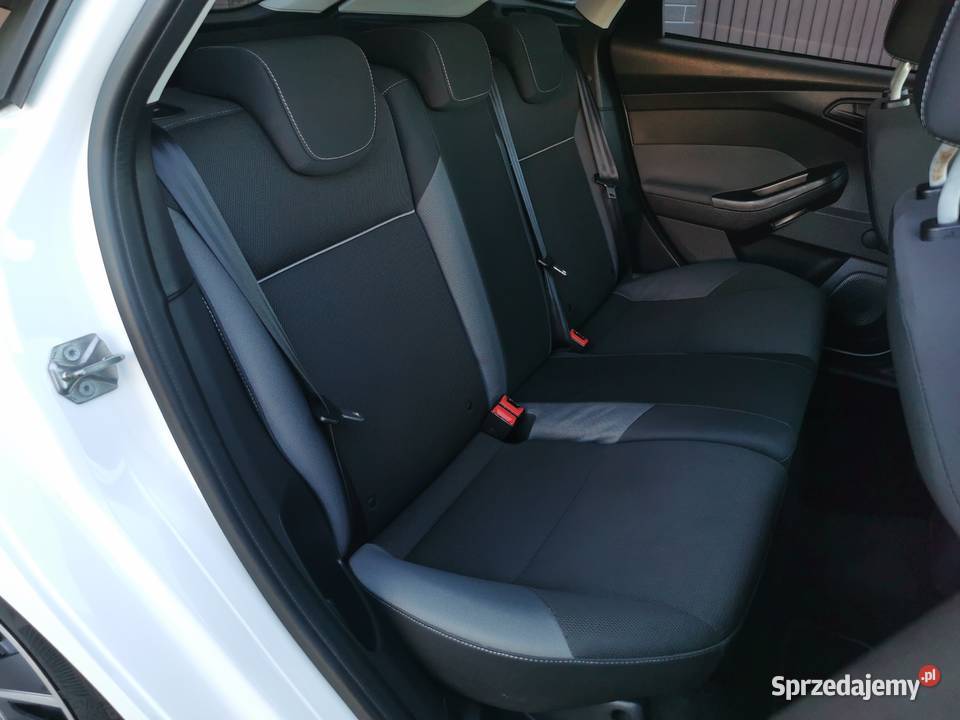 FORD FOCUS 2013r BEZWYPADKOWY GARAŻOWANY 10 Hatchback wielkopolskie Poznań