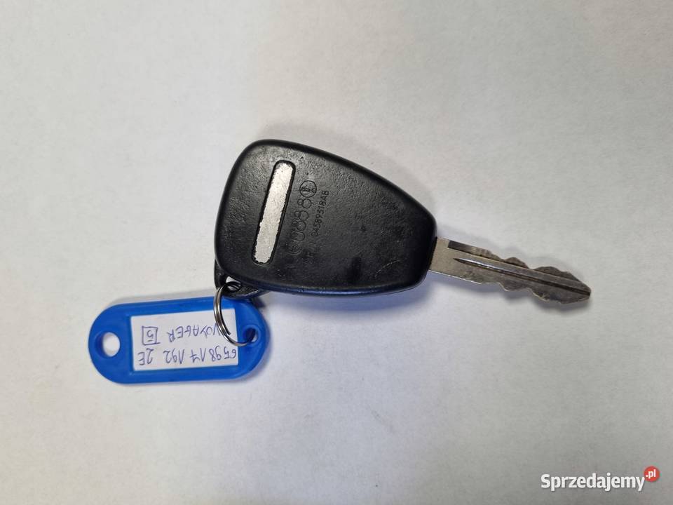 Chrysler Voyager IV KLUCZY PILOT 659817192 2E lubelskie Chełm