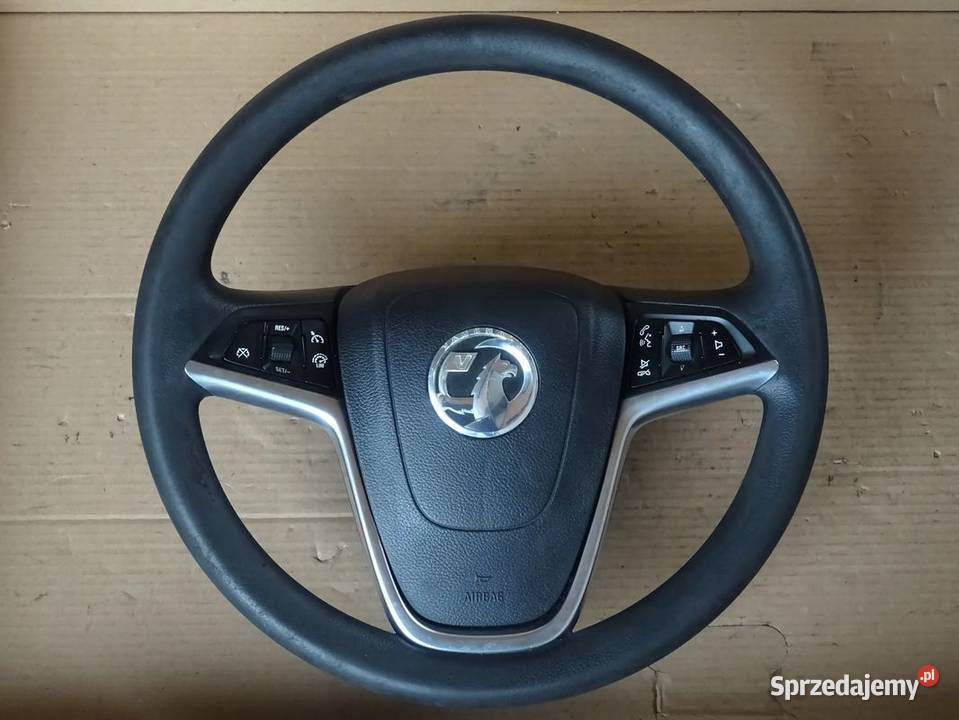 Koło kierownicy z pilotami multifunkcji Parcice