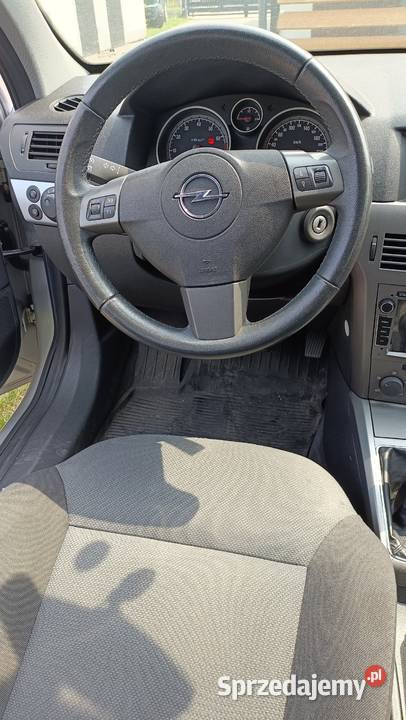 Sprzedam piękny Opel astra III 16 benzyna ABS Wola Moszczenicka