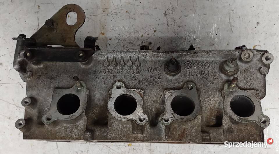 Głowica VW Golf III 16 B 8V 032103373D świętokrzyskie Suchedniów