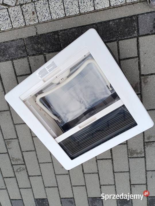 Okno dachowe Dometic 40x40 do przyczepy Rok produkcji 2018 Płońsk