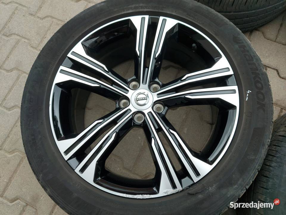 VOLVO XC40 Koła alufelgi 23550R19 75x19H2 4mm