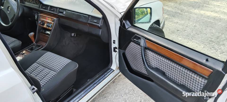 Mercedes W124 250D Rok produkcji 1992 Hermanowa