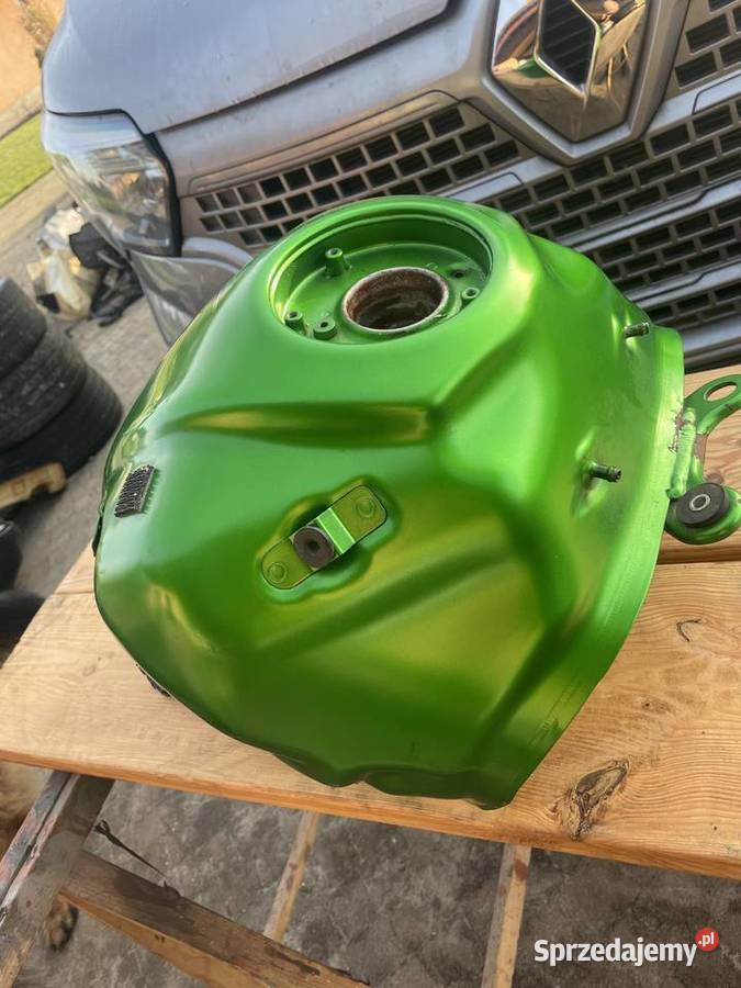 Zbiornik bąk Kawasaki Z800 Układ paliwowy Konin