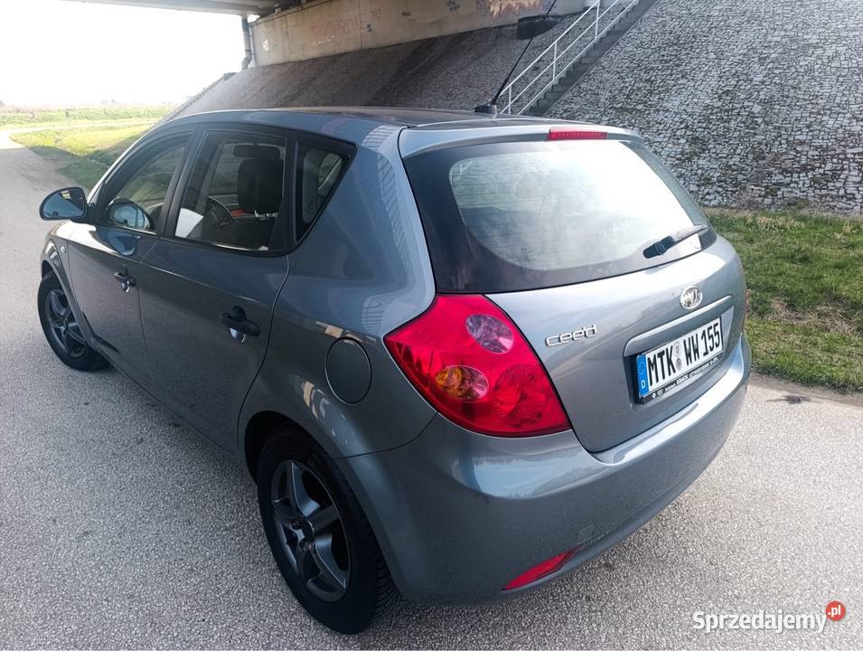 Kia Ceed 14 benzyna klima Zadbana org przebieg 1396cm3