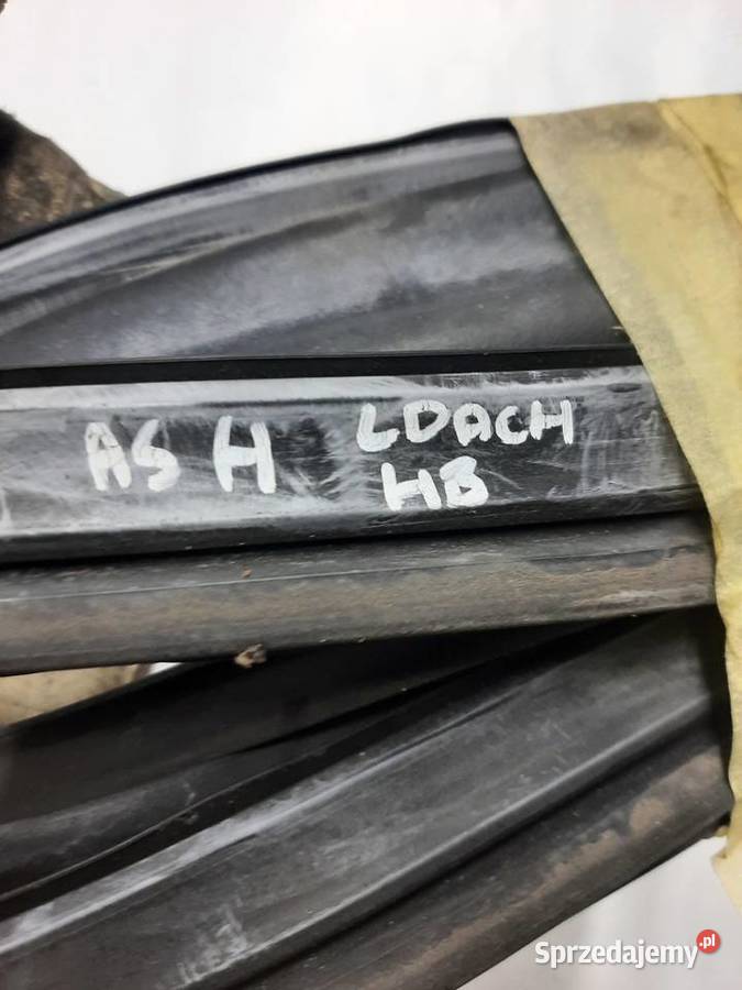 Opel Astra H HB lewa uszczelka drzwi na słupku osobowe Ksawerów