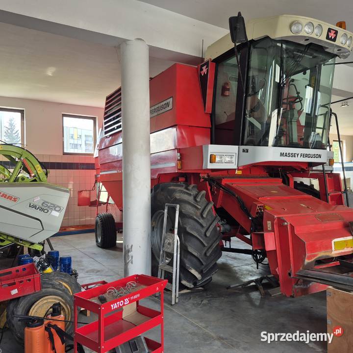 Kombajn MASSEY FERGUSON 34 Zbożowe Człuchów sprzedam