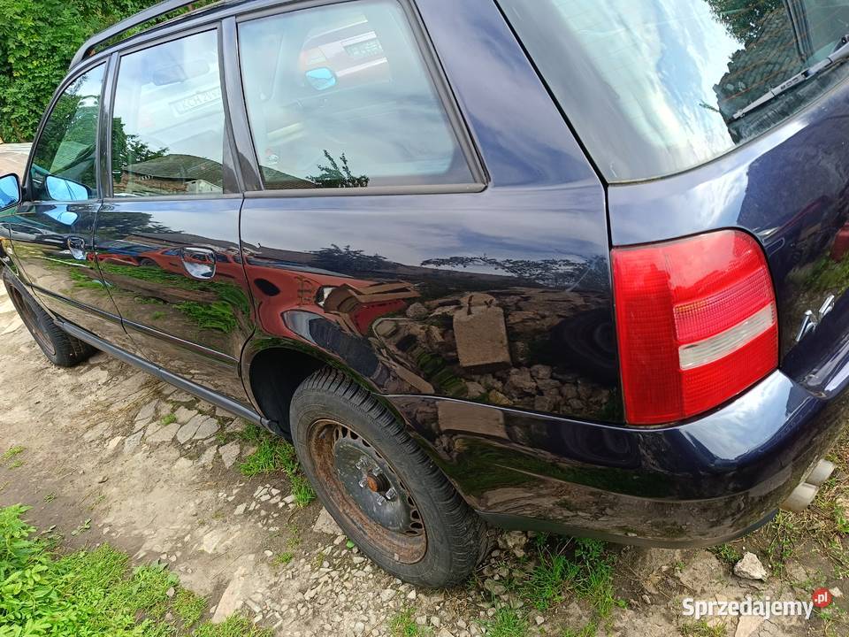 Audi A4 B5 FL Na części a36 LZ5L 24 AML Samochody na części Myszków sprzedam