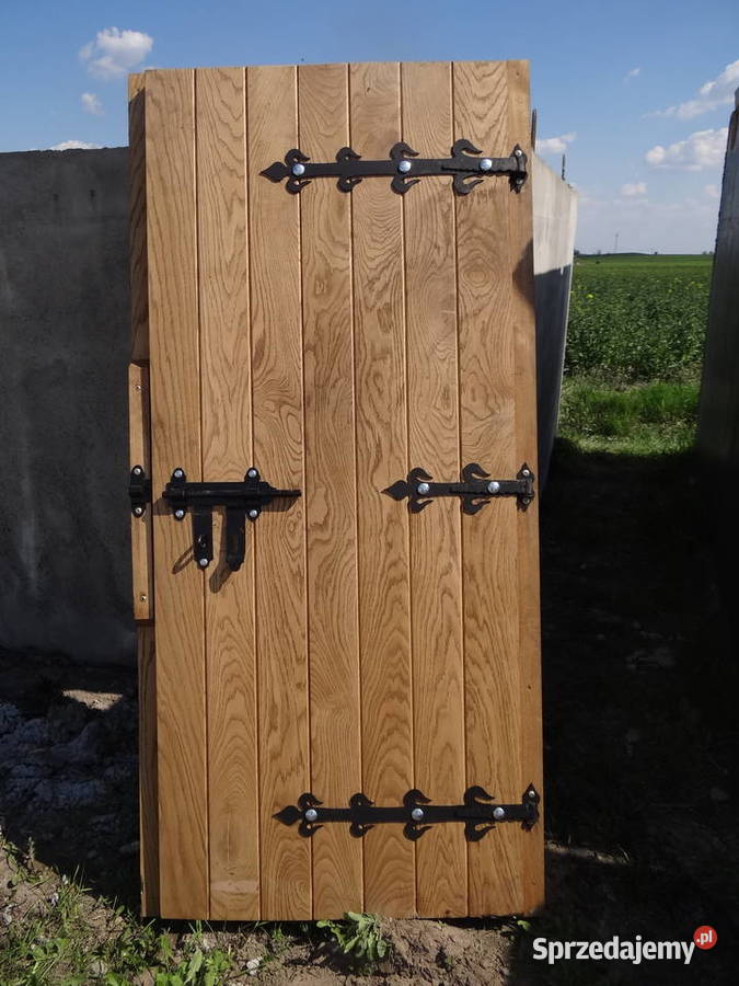 Drzwi drewniane dębowe do piwmicy półokrągłe