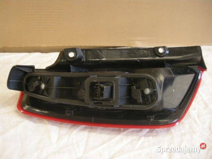 REFLEKTOR PRAWY TYŁ FIAT GRANDE PUNTO 2005 NOWA sprzedam