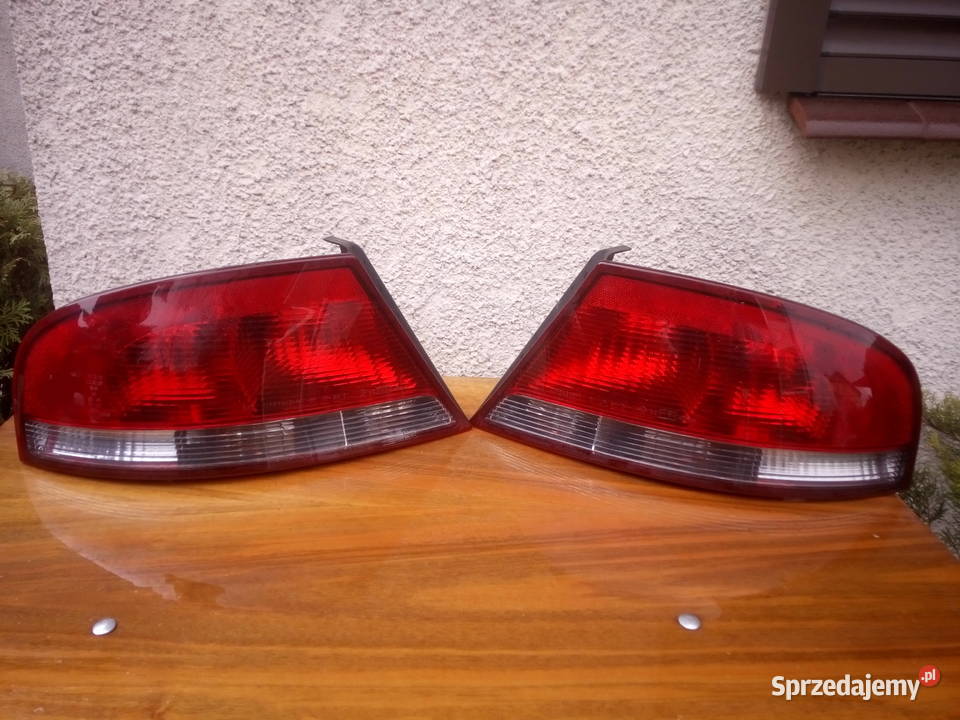 chrysler sebring 0107 lampy tył tylne tylnie osobowe Oświetlenie Rawicz