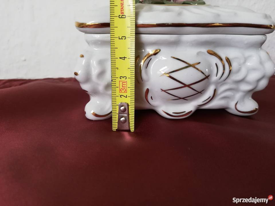 Szkatułka puzderko bombonierka porcelana